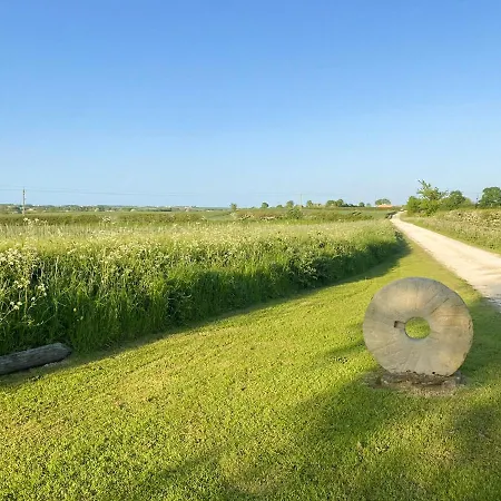 Semesterbostad Mullins Gristhorpe