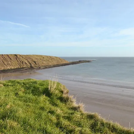 בית נופש Mullins *